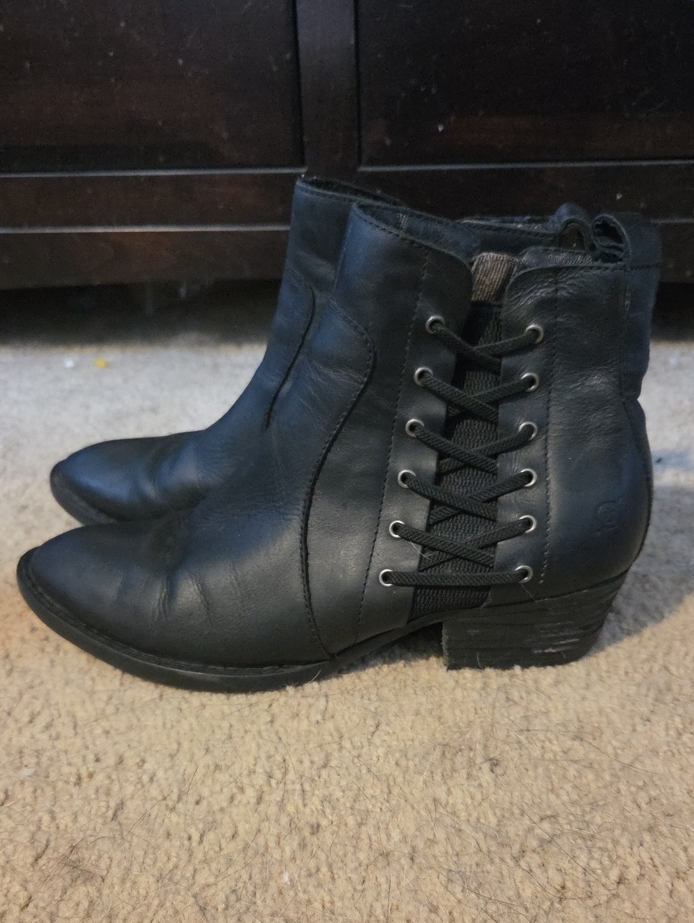 Børn Bessie Black Leather Side-Lace Ankle Booties - Women’s Size 10M